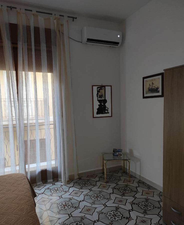 Casa Vacanza Di Maggio Apartment ชีนิซี ภายนอก รูปภาพ