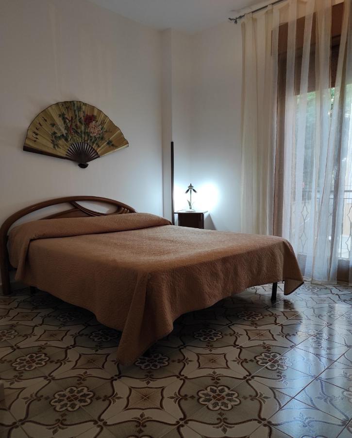 Casa Vacanza Di Maggio Apartment ชีนิซี ภายนอก รูปภาพ